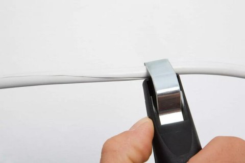 NARZĘDZIE DO ŚCIĄGANIA IZOLACJI Z PRZEWODÓW OKRĄGŁYCH